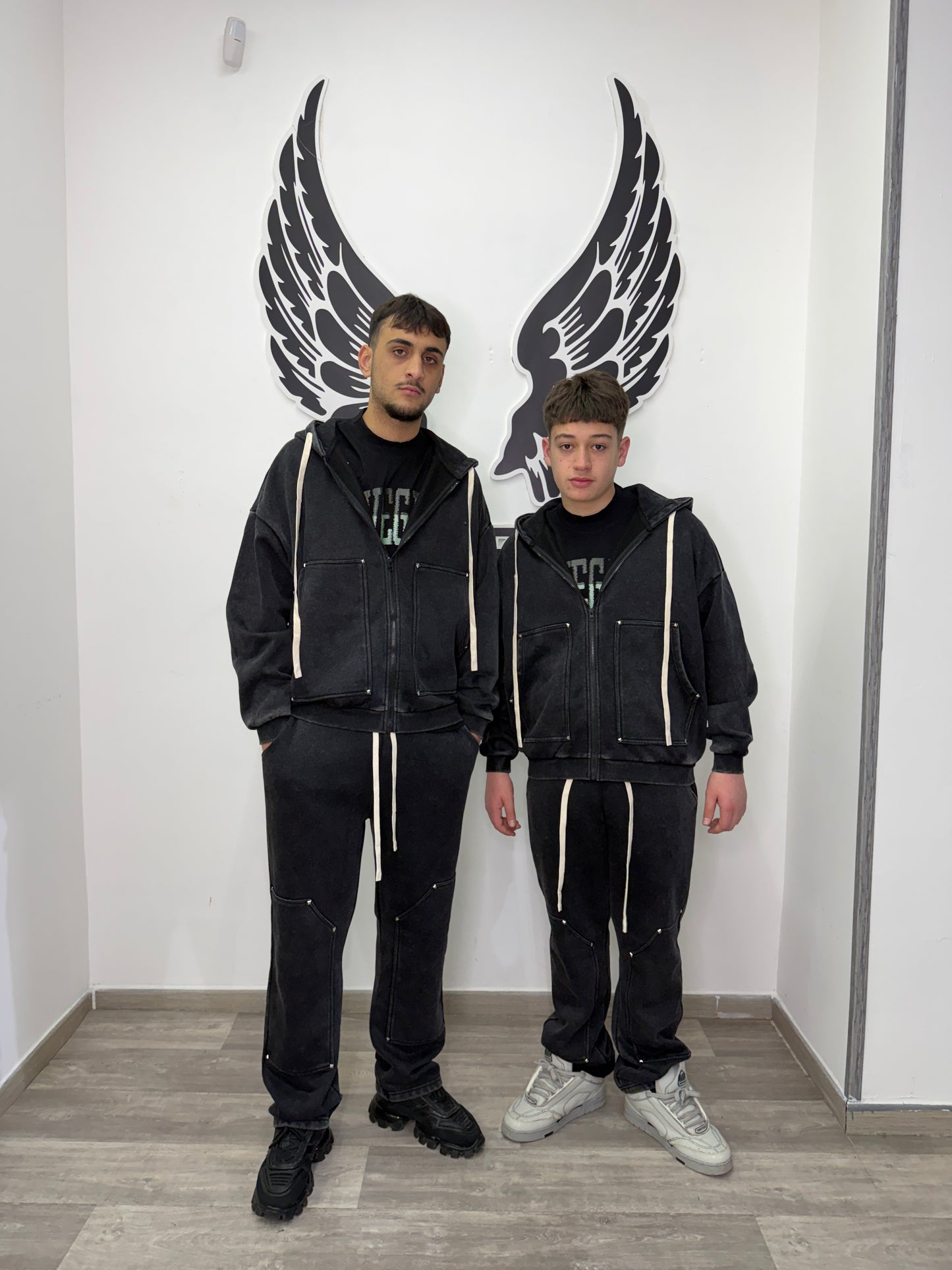 Tracksuit Carpenter