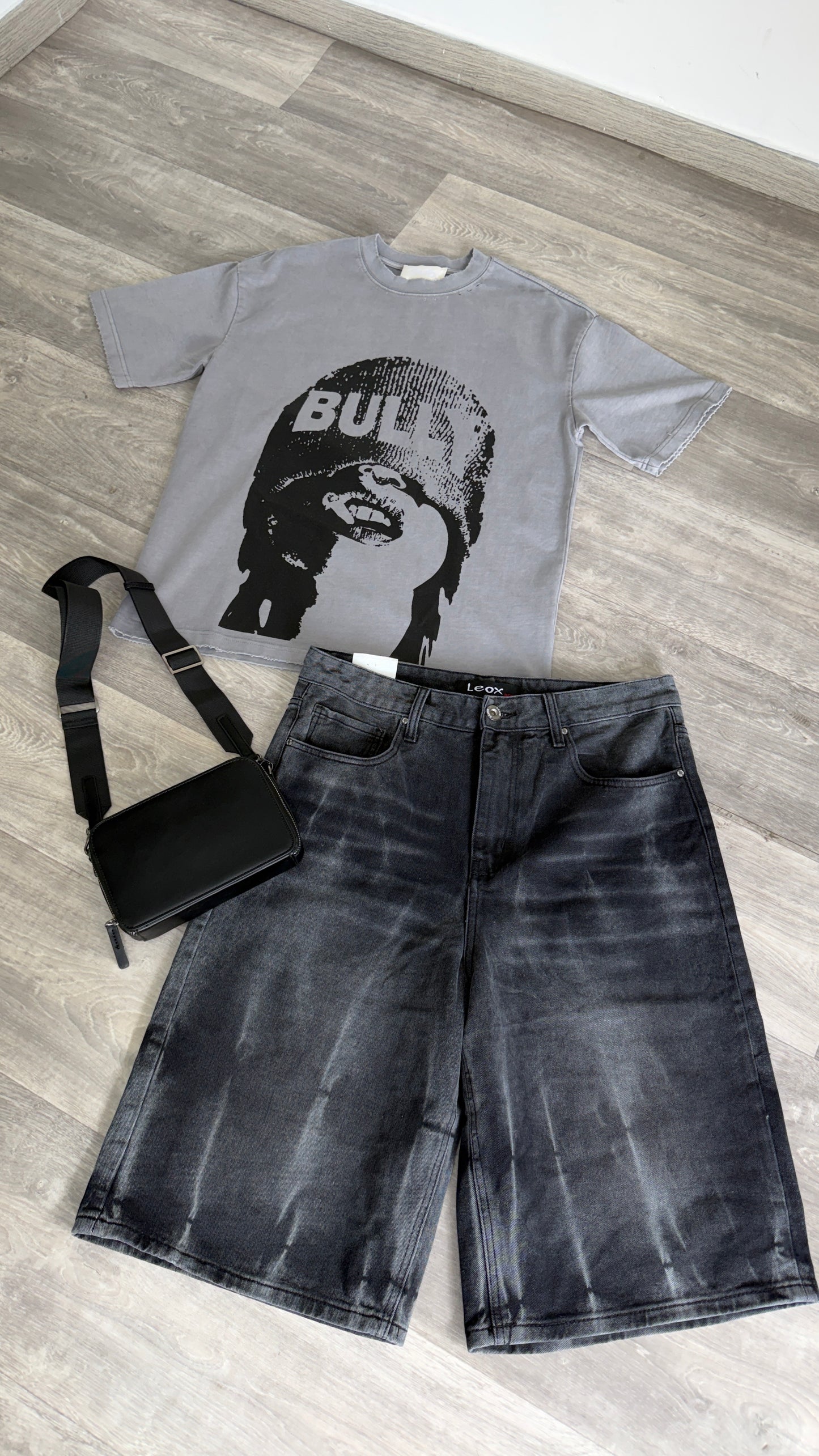 T shirt Bully