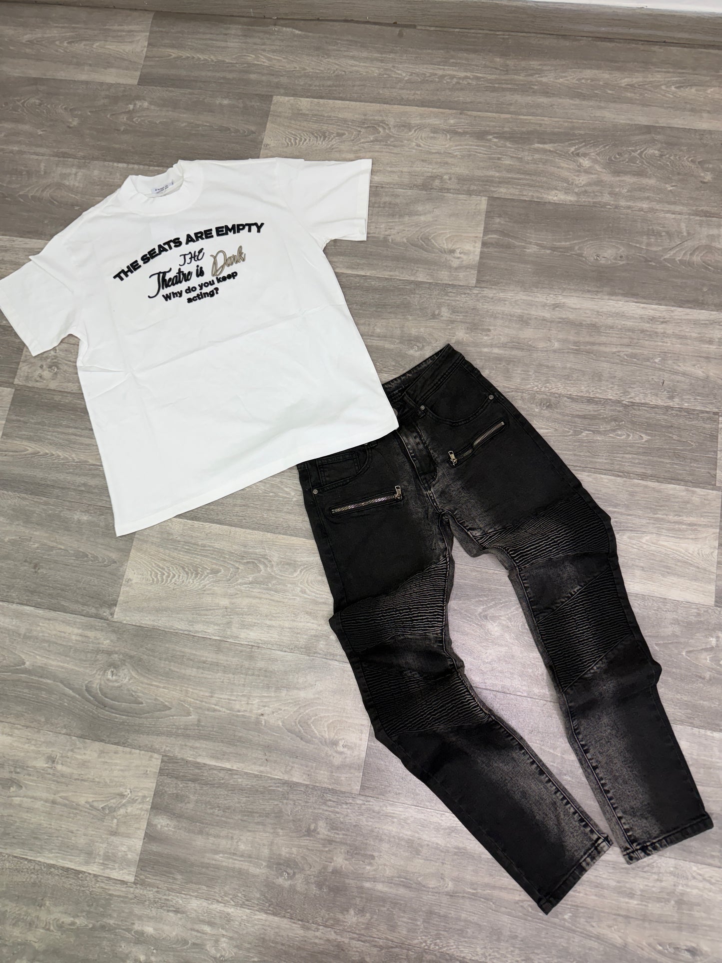 T shirt acting