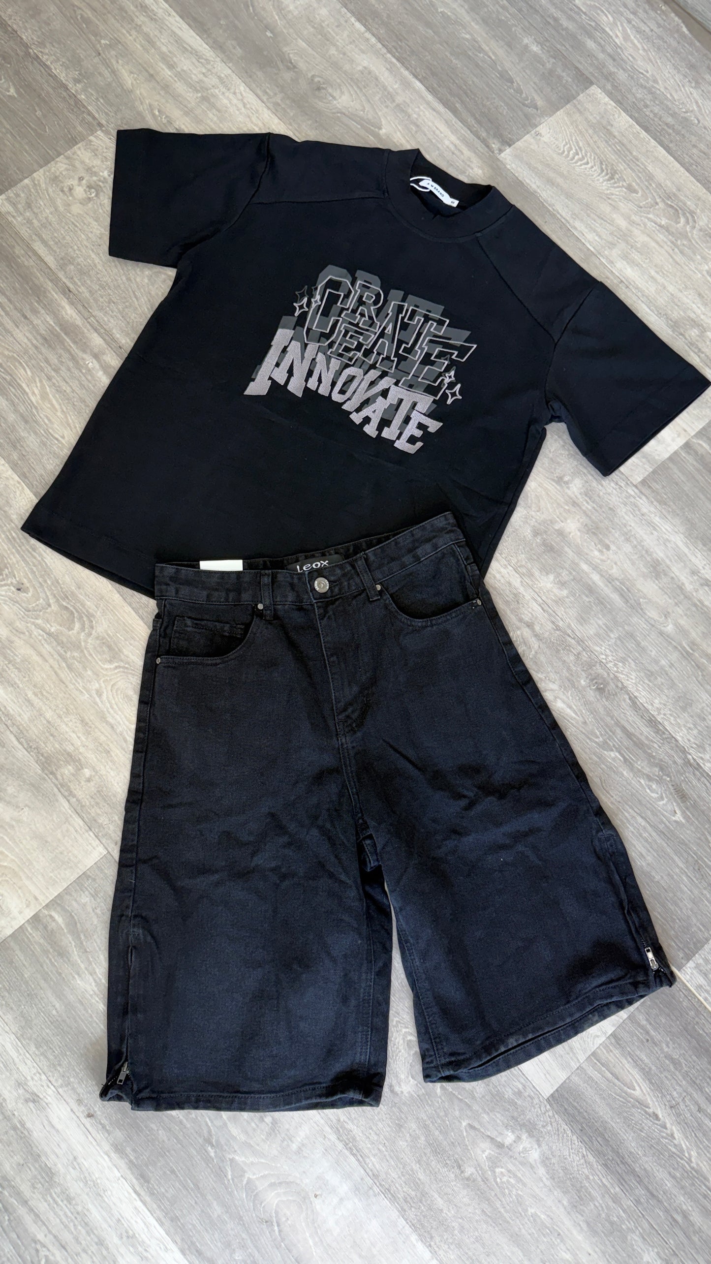 T shirt innovate black